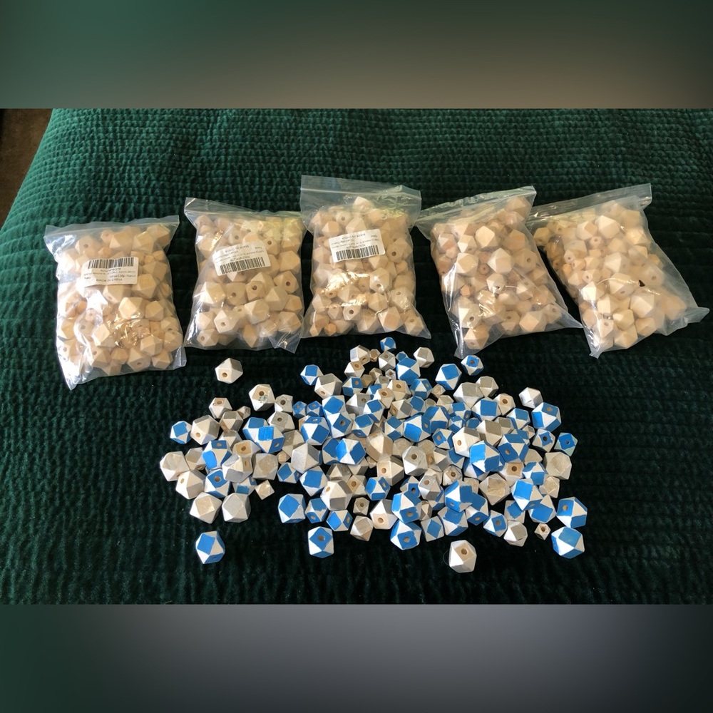 7 Bags of Natural Wooden Polygon Beads for Crafts